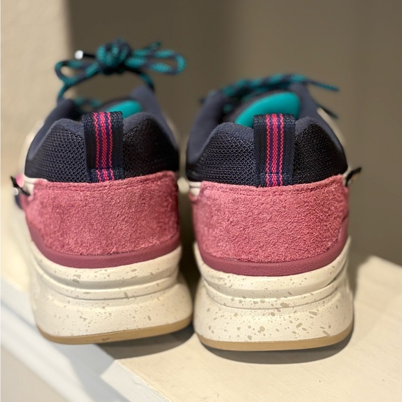 New Balance 997H Womens Shoes 11 Cordura Navy Blue Pink CW997HOC - Picture 7 of 9